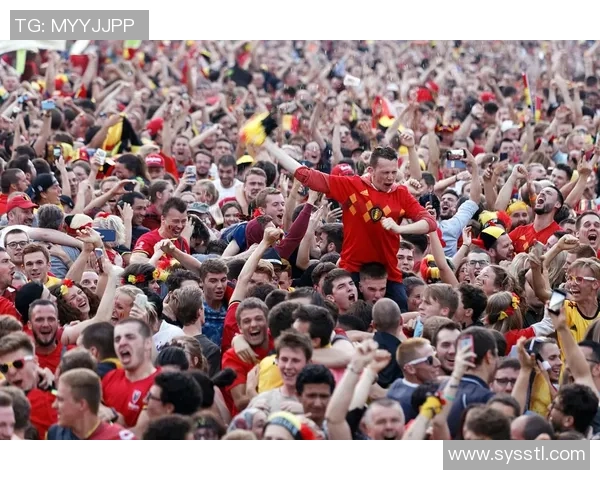 足球明星与女生的野外足球激情瞬间精彩图片分享 足球明星与女生的野外足球激情瞬间精彩图片分享