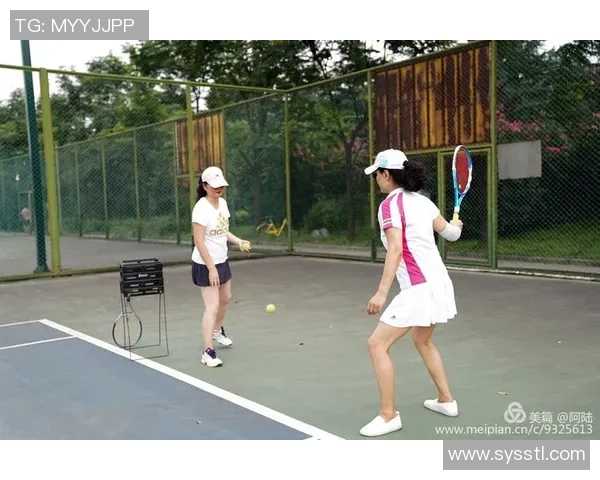 重庆网球队的耐力之道：揭秘网球巨献背后的训练与坚持